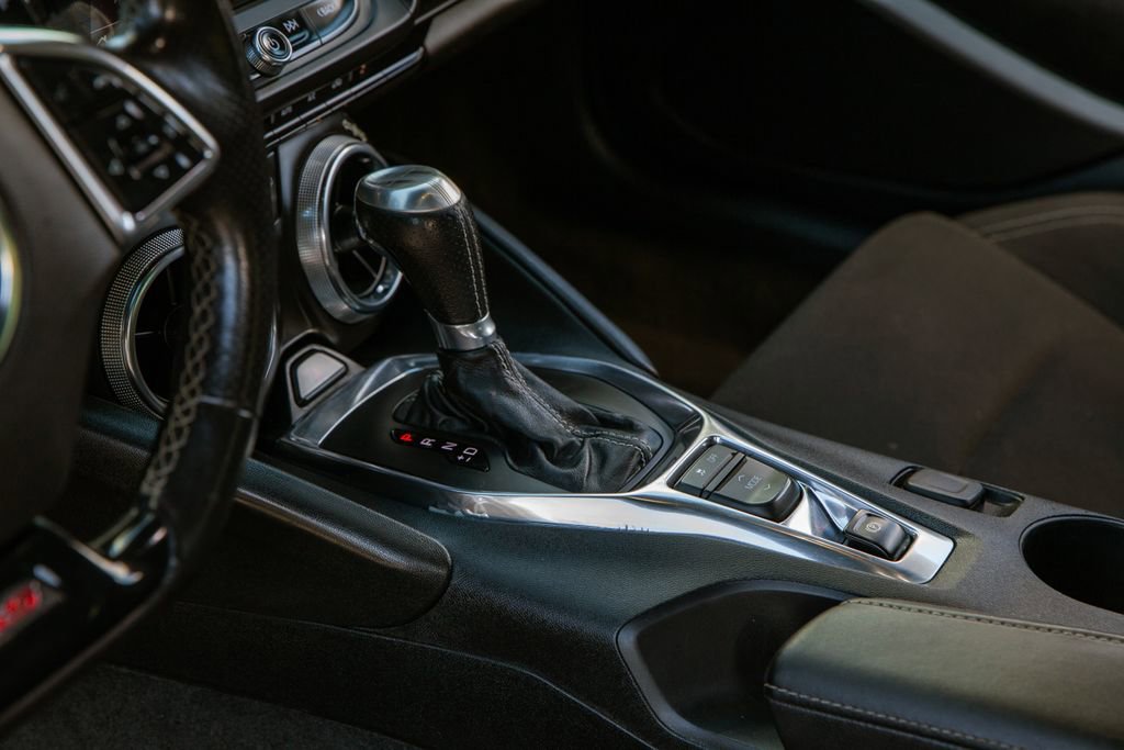 Used 2019 Chevrolet Camaro SS image 13