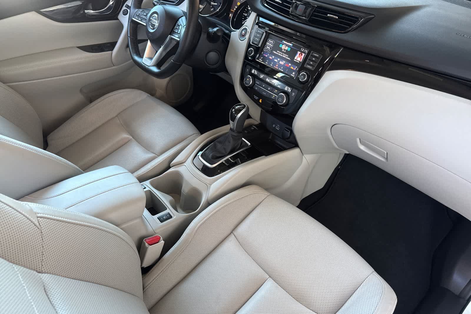 Used 2022 Nissan Rogue Sport SL AWD/4WD image 18