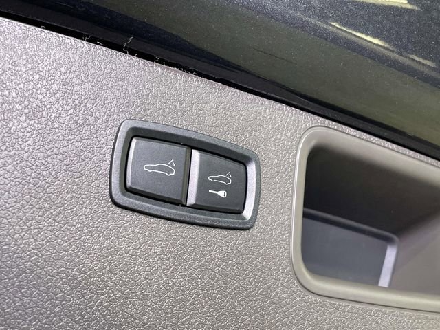 New 2026 Porsche Macan image 21