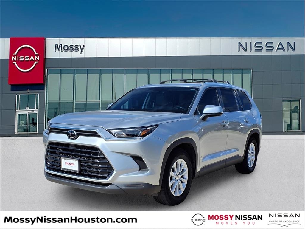 Used 2024 Toyota Grand Highlander XLE image 3