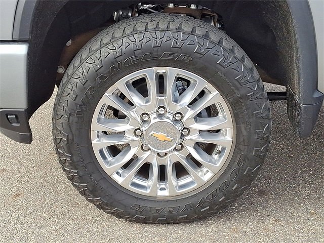 Used 2025 Chevrolet Silverado 2500 High Country w/ High Country Premium Package image 29