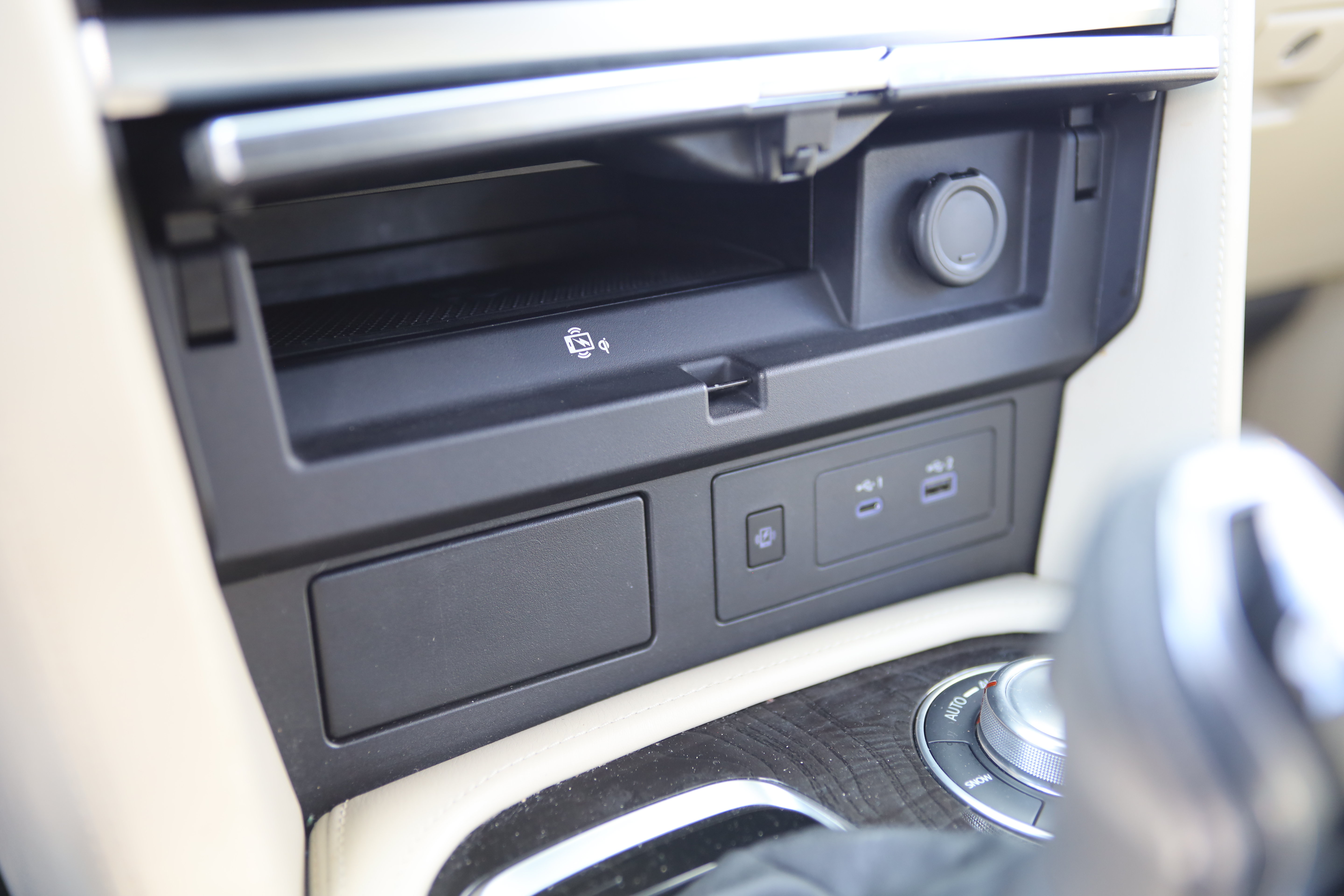Used 2024 INFINITI QX80 Sensory w/ Cargo Package AWD/4WD image 28