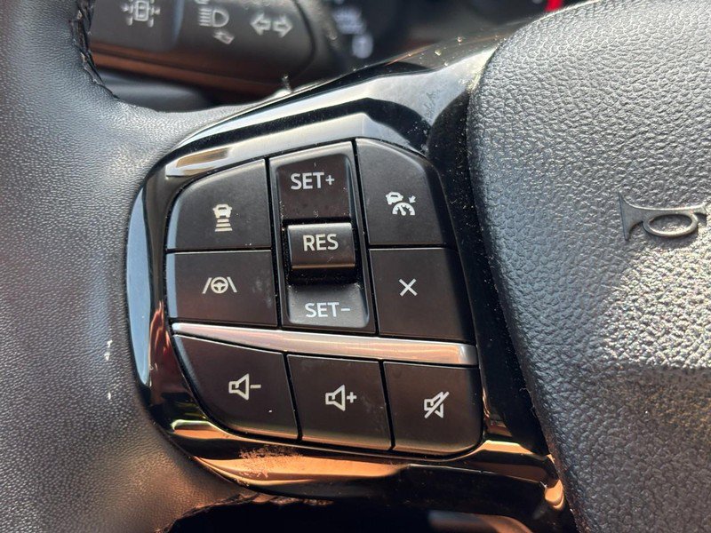 Used 2022 Ford Escape SE w/ SE Sport Appearance Package FWD image 17