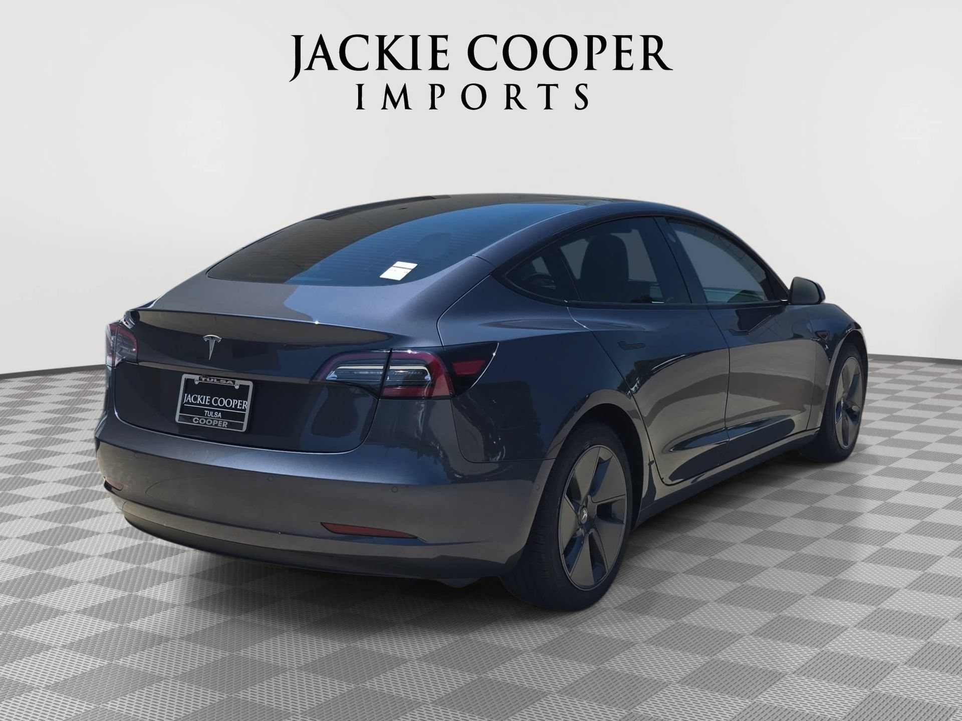 Used 2021 Tesla Model 3 Standard Range Plus RWD image 5