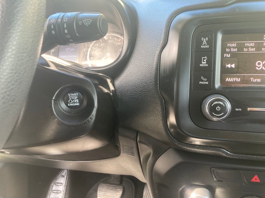 Used 2018 Jeep Renegade Sport w/ Power & Air Group image 21