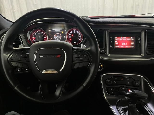 Used 2016 Dodge Challenger SXT RWD image 20