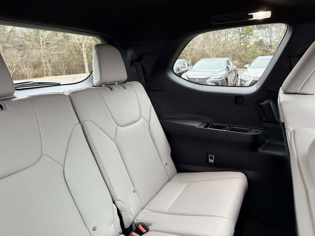 Used 2026 Lexus TX 350 AWD w/ Technology Package image 16