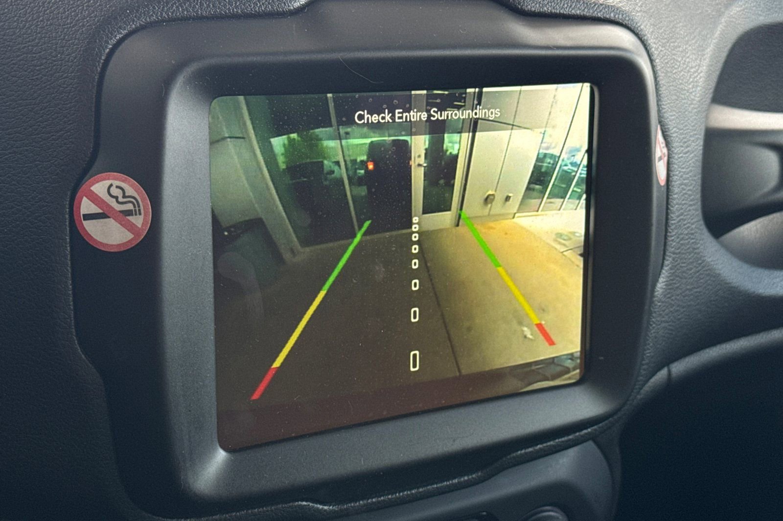 Used 2023 Jeep Renegade Latitude AWD/4WD image 22