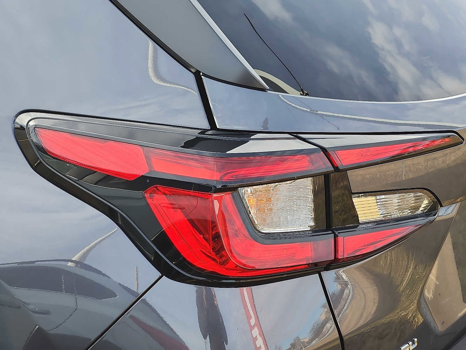 Used 2024 Subaru Crosstrek 2.0i Premium image 9