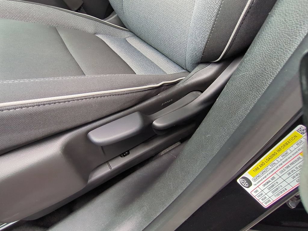 Used 2025 Chevrolet TrailBlazer LT AWD/4WD image 13