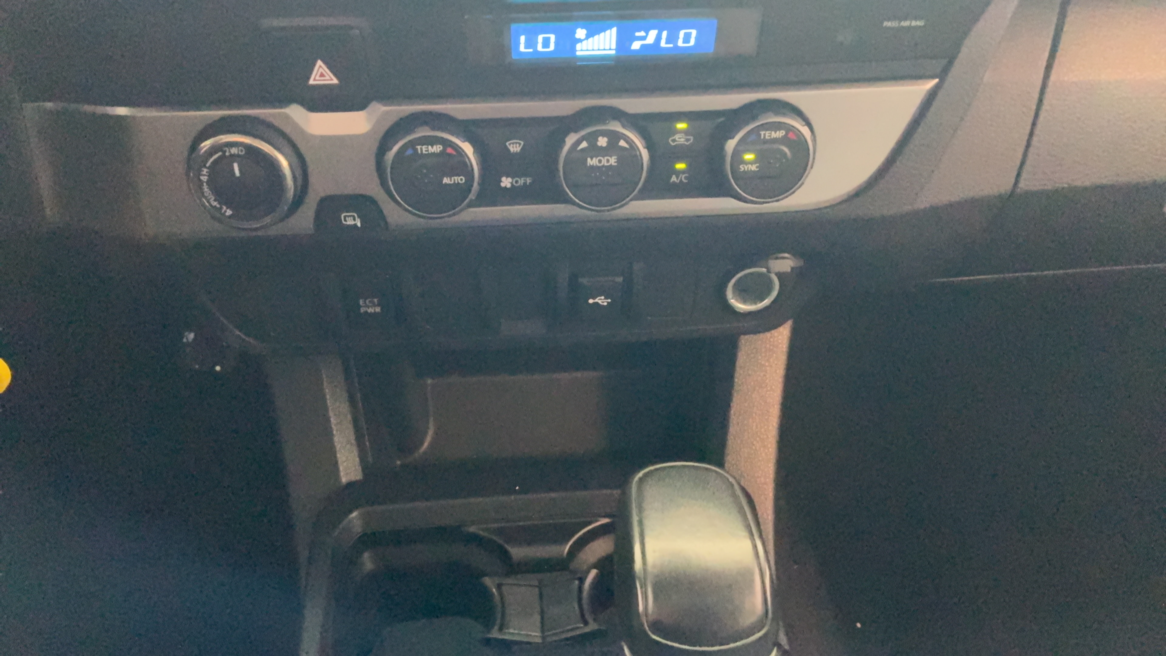 Certified 2023 Toyota Tacoma SR AWD/4WD image 15