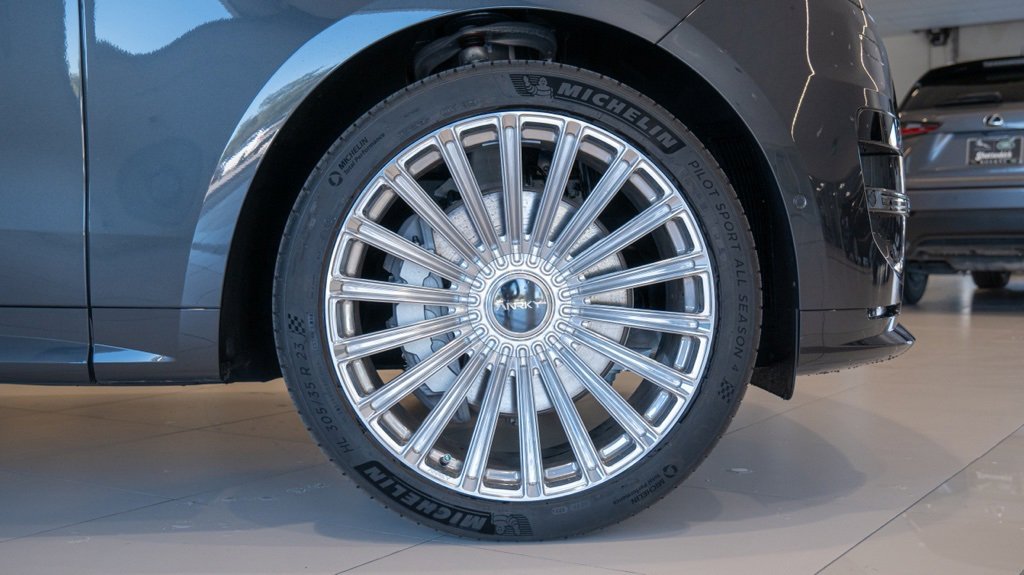 New 2025 Land Rover Range Rover Sport Dynamic SE image 9