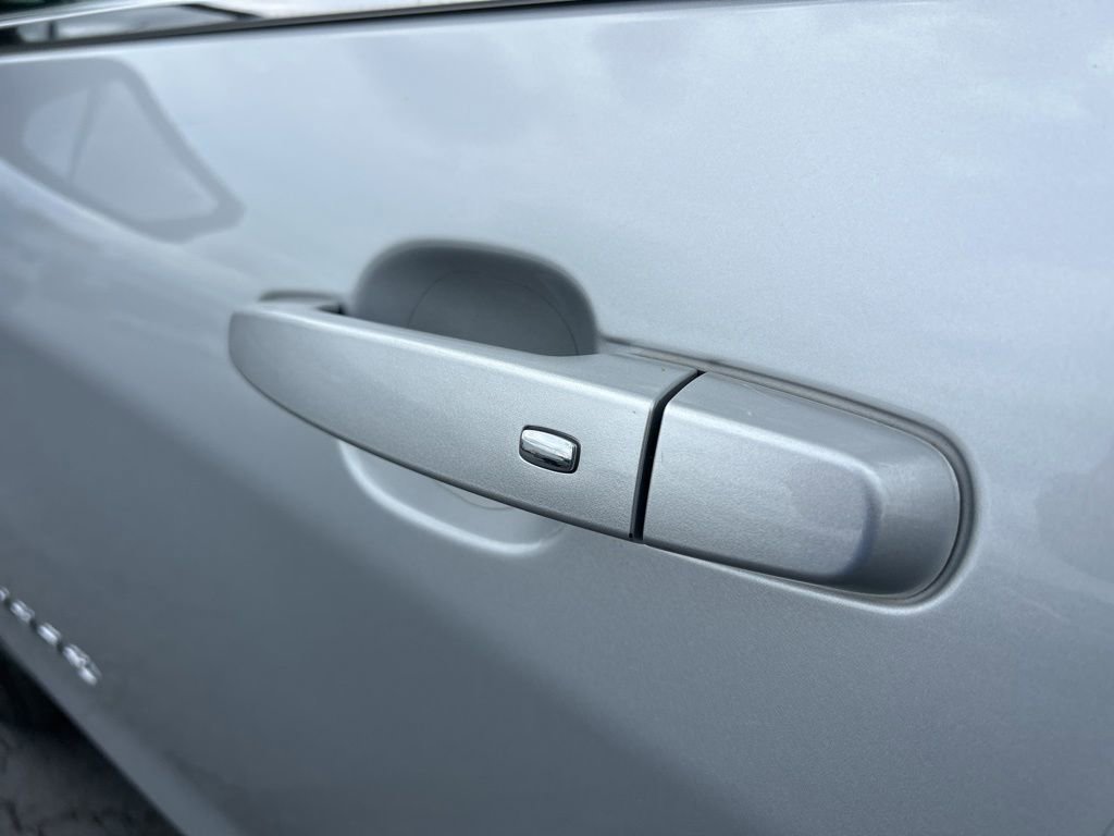 Used 2019 Chevrolet Equinox LT FWD image 15