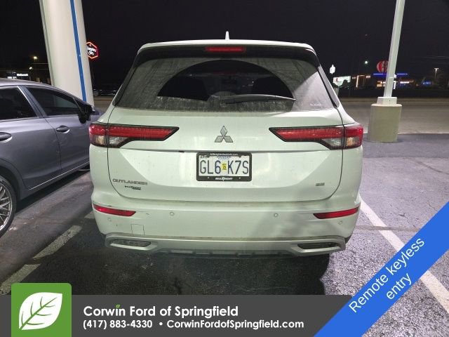 Used 2024 Mitsubishi Outlander SE image 5