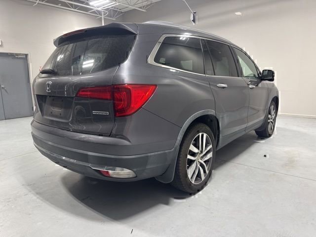 Used 2018 Honda Pilot Touring image 5