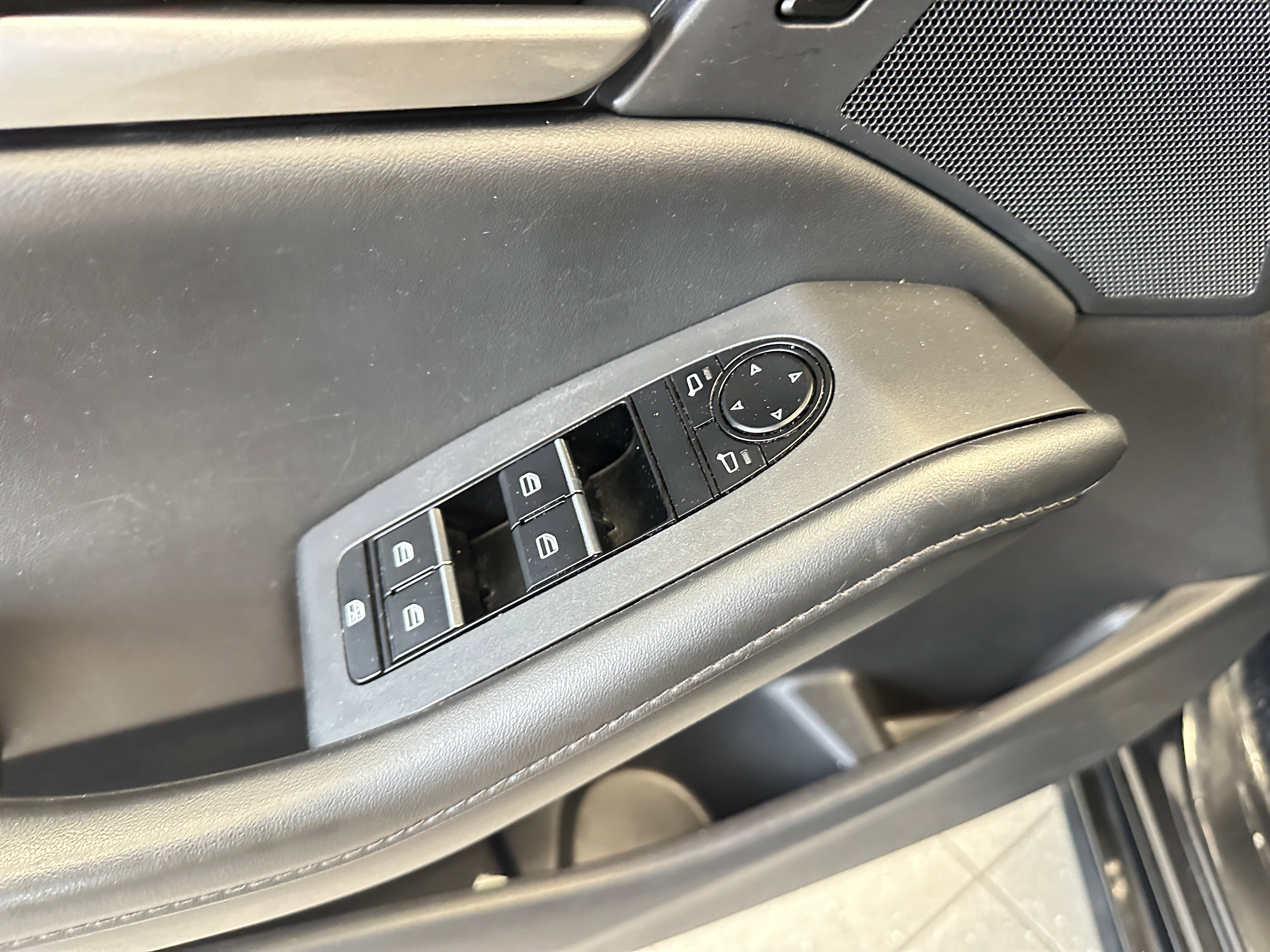 Certified 2022 MAZDA MAZDA3 s image 23