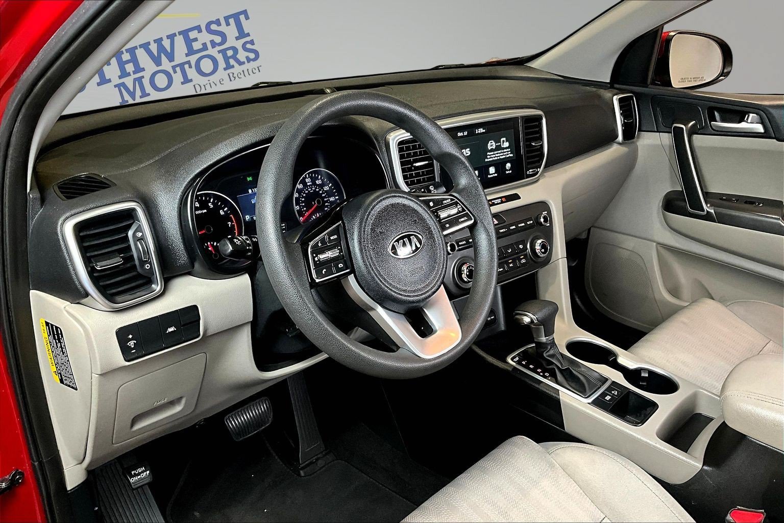 Used 2020 Kia Sportage LX FWD image 17
