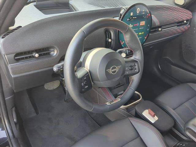 Used 2025 MINI Cooper S FWD image 10