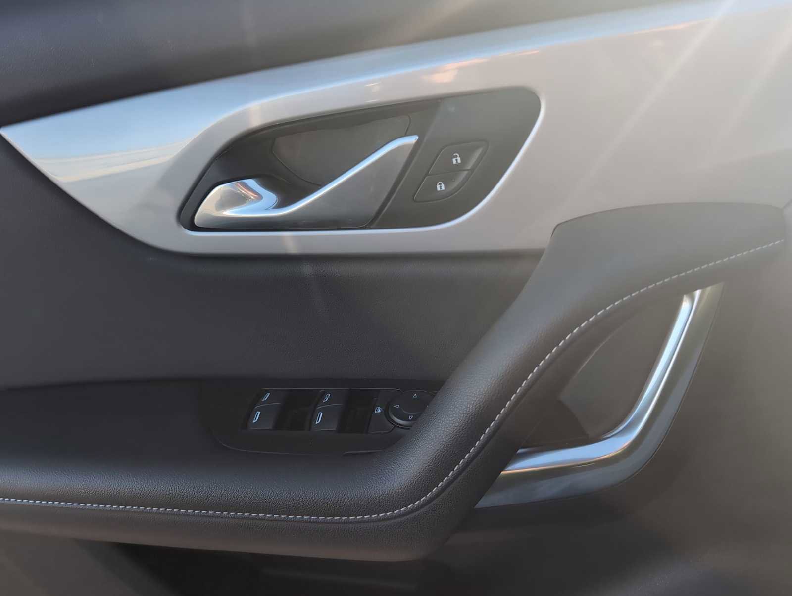 Used 2024 Chevrolet Blazer LT w/ Convenience Package image 22