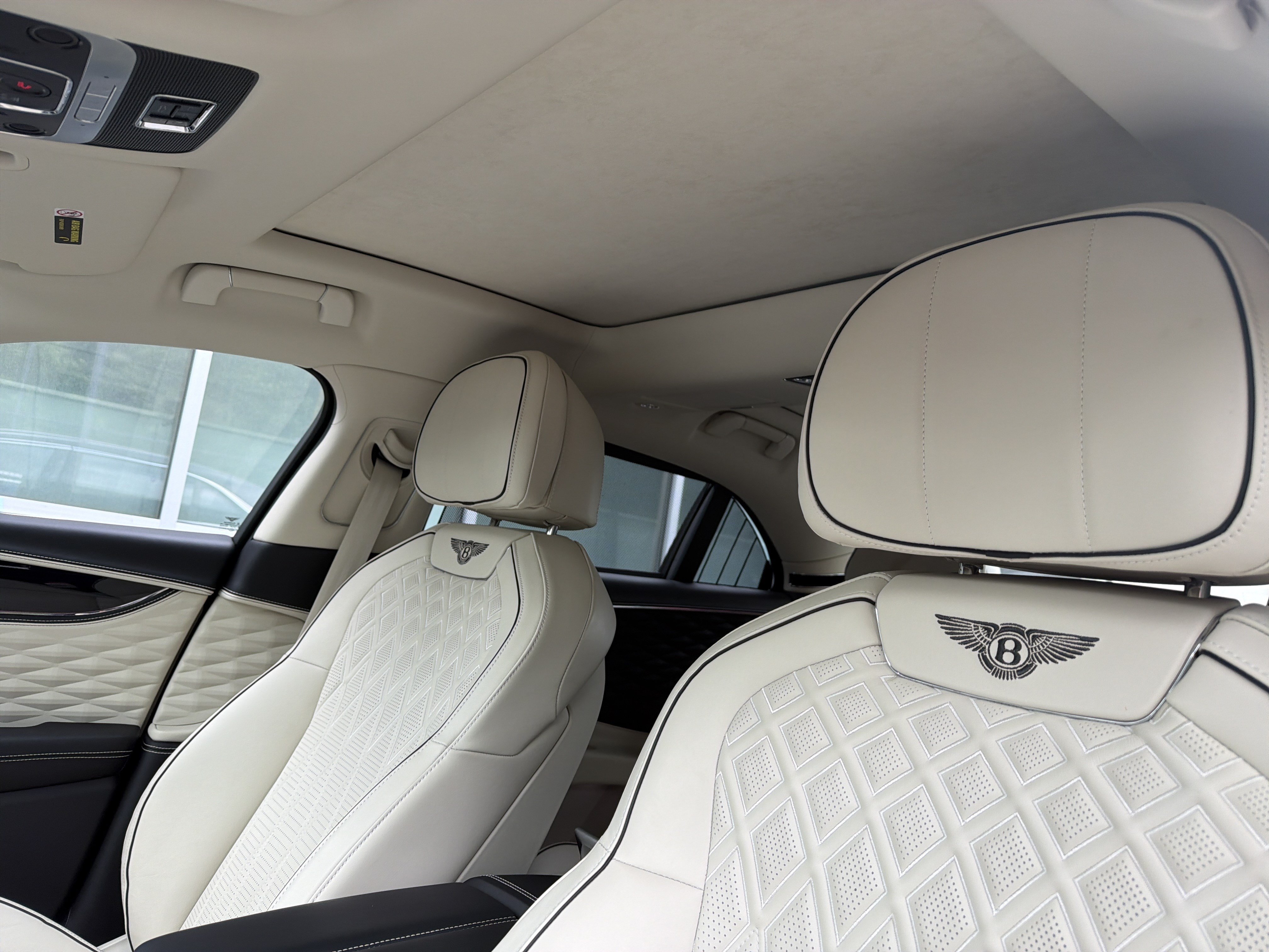 Used 2021 Bentley Flying Spur W12 AWD/4WD image 17