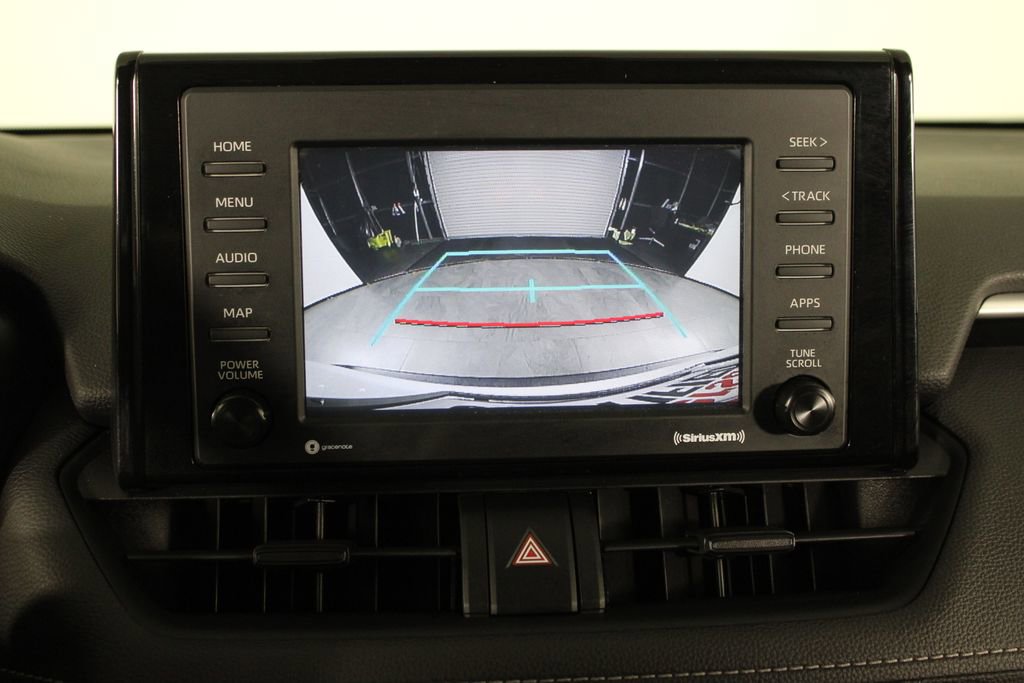 Used 2020 Toyota RAV4 LE image 27
