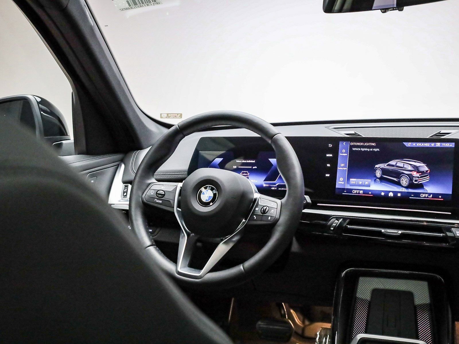 Used 2025 BMW X1 xDrive28i w/ Convenience Package image 16