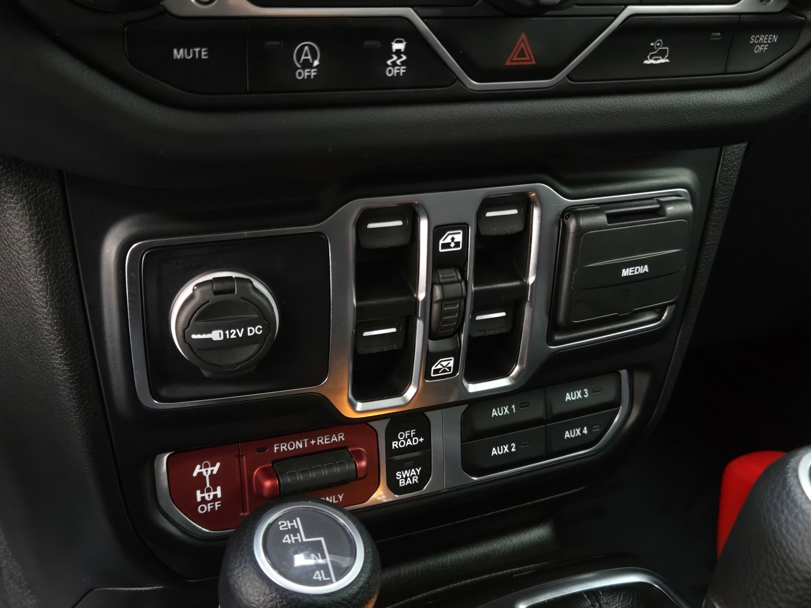 Used 2024 Jeep Wrangler Unlimited Rubicon image 18