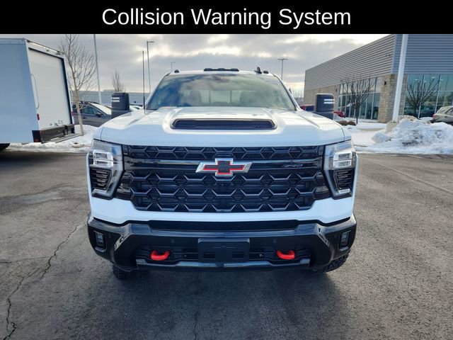 Used 2025 Chevrolet Silverado 2500 ZR2 w/ Technology Package image 2