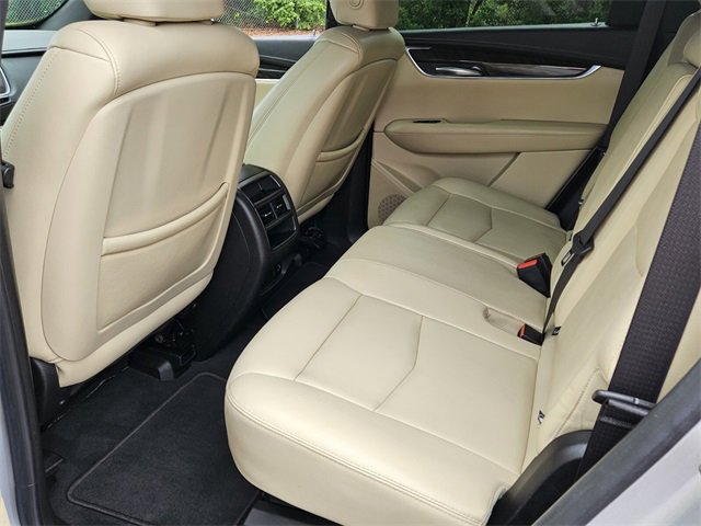 Used 2018 Cadillac XT5 FWD image 12