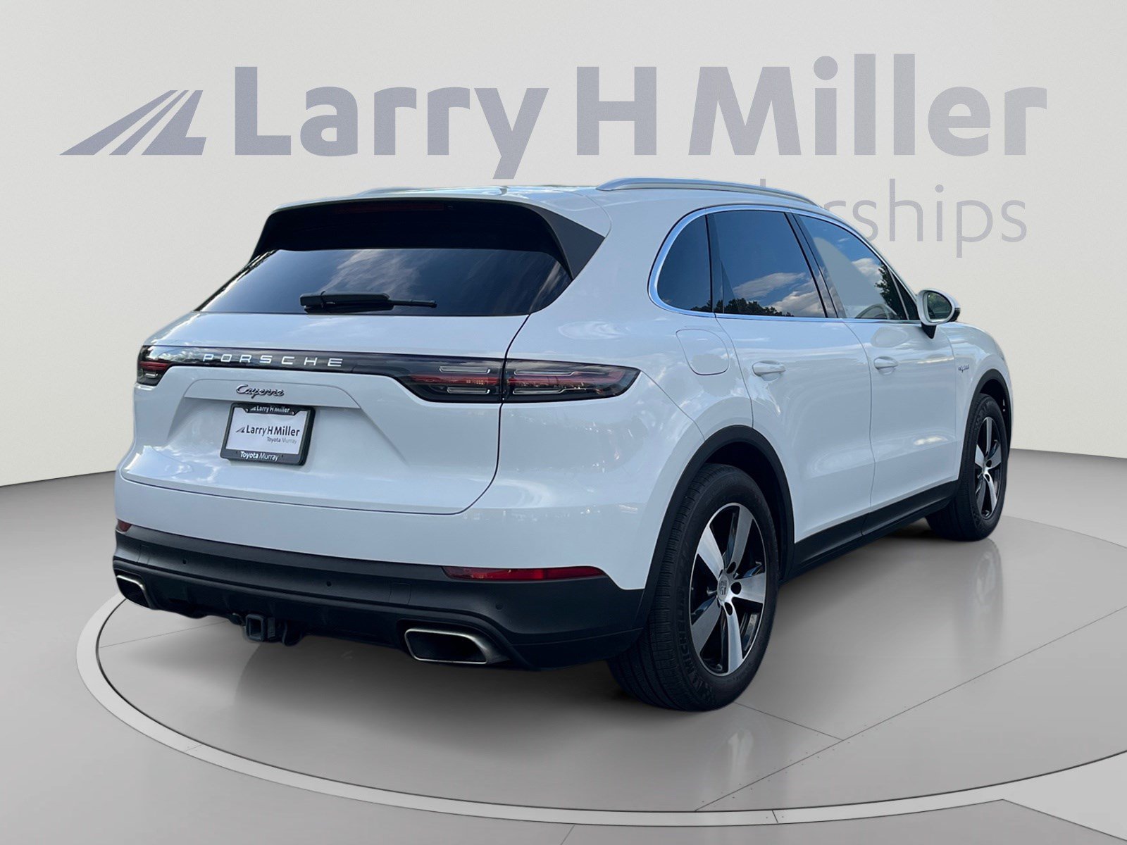 Used 2022 Porsche Cayenne E-Hybrid AWD/4WD image 5