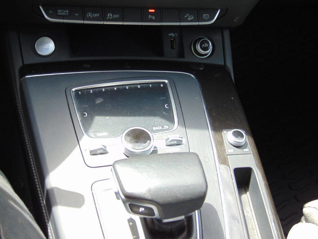 Used 2018 Audi Q5 Prestige w/ Prestige Package AWD/4WD image 19