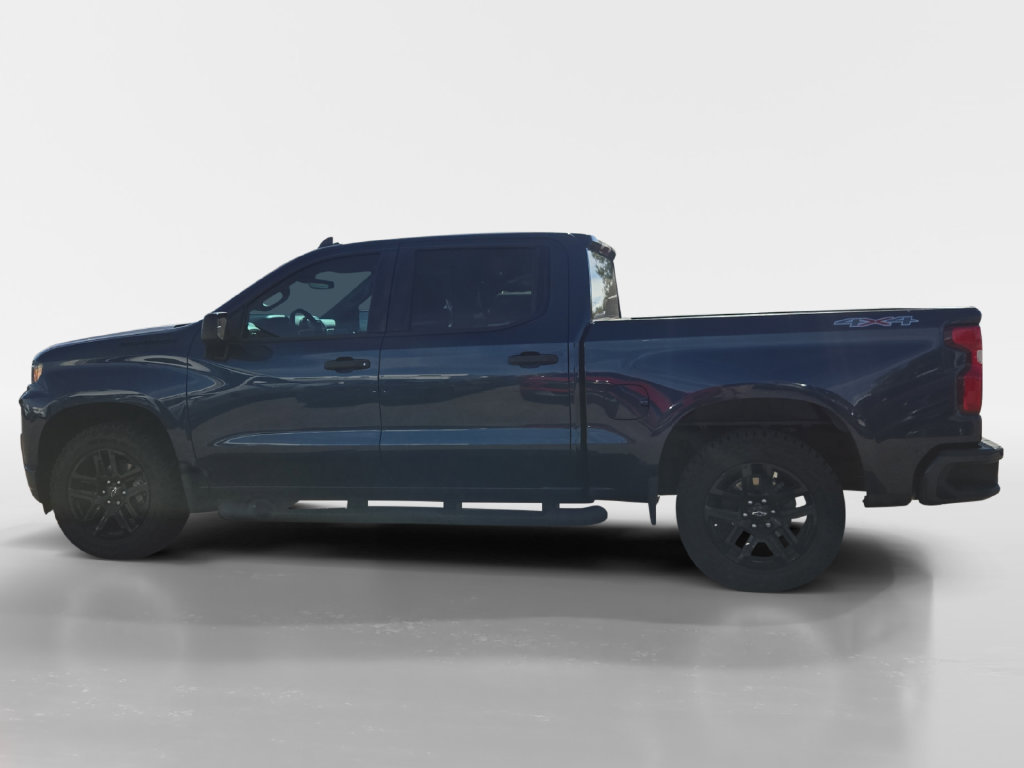 Used 2022 Chevrolet Silverado 1500 Custom w/ LPO, Blackout Package AWD/4WD image 2
