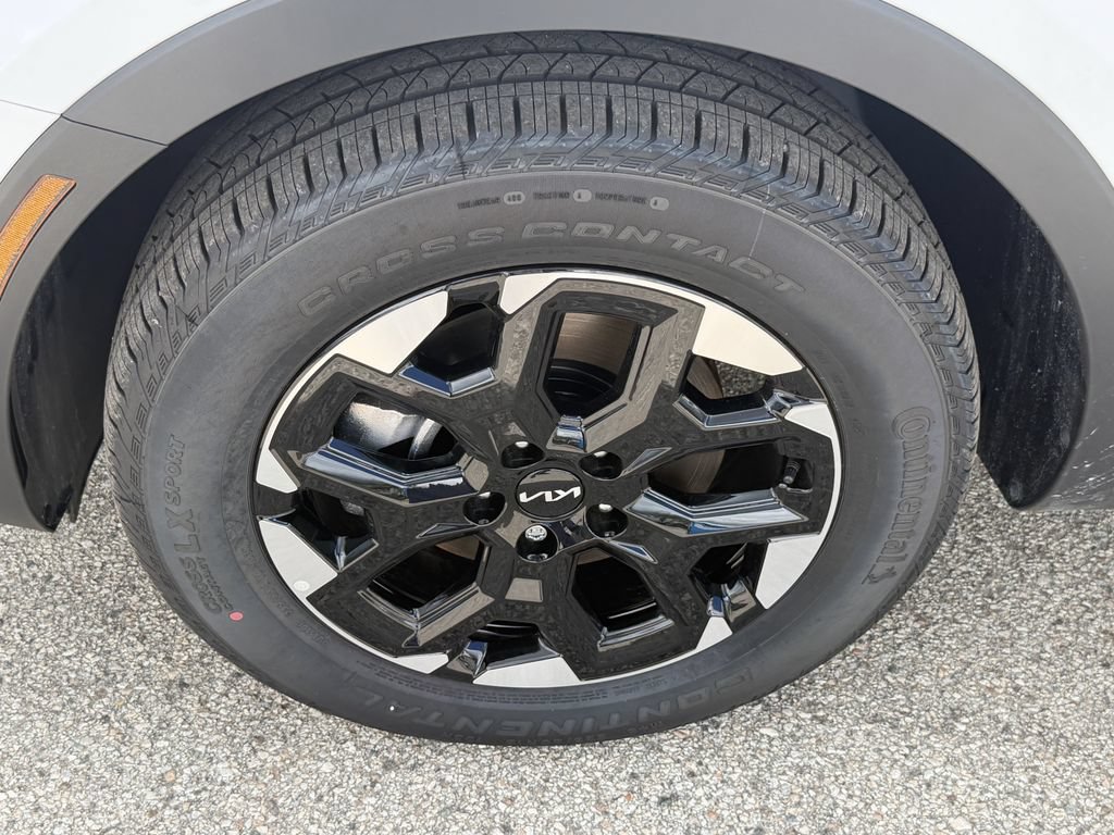 New 2026 Kia Sorento S FWD image 8