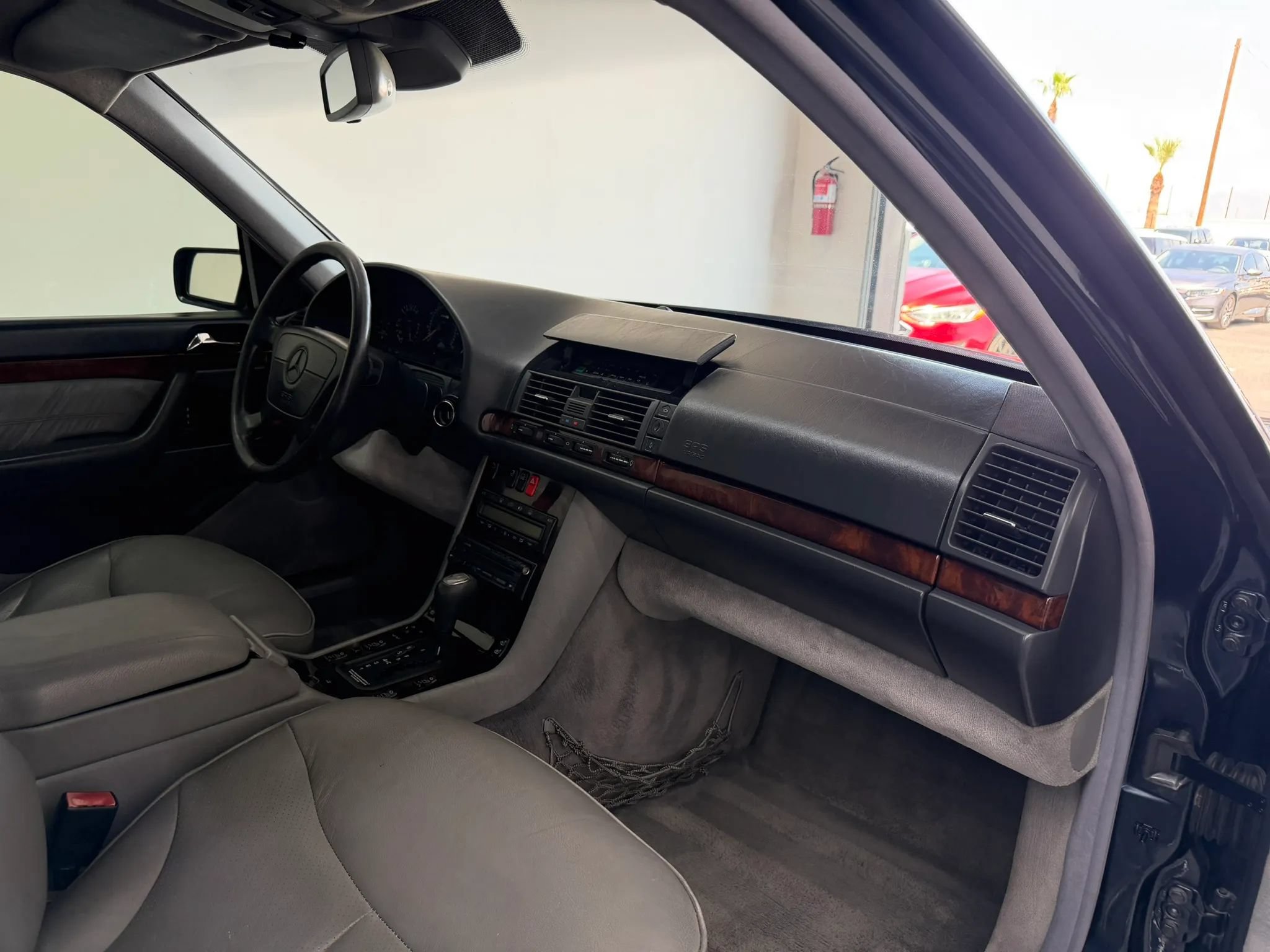 Used 1997 Mercedes-Benz S 420 image 30