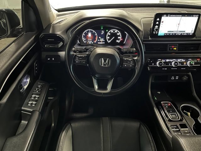 Used 2024 Honda Pilot Touring image 18