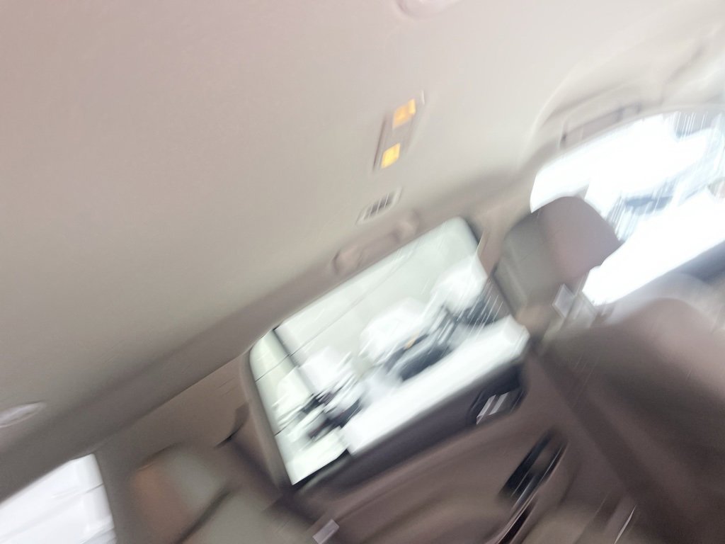 Used 2018 GMC Yukon SLT image 15