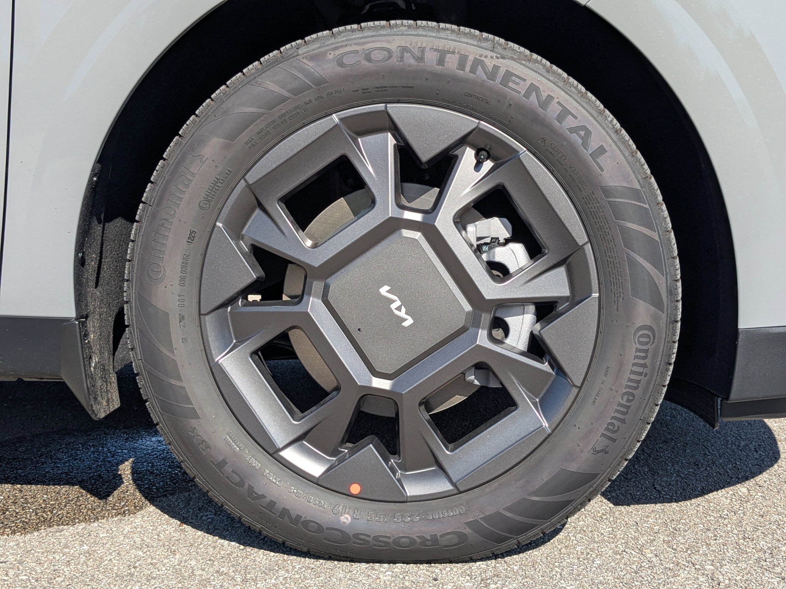 New 2026 Kia Carnival EX image 13