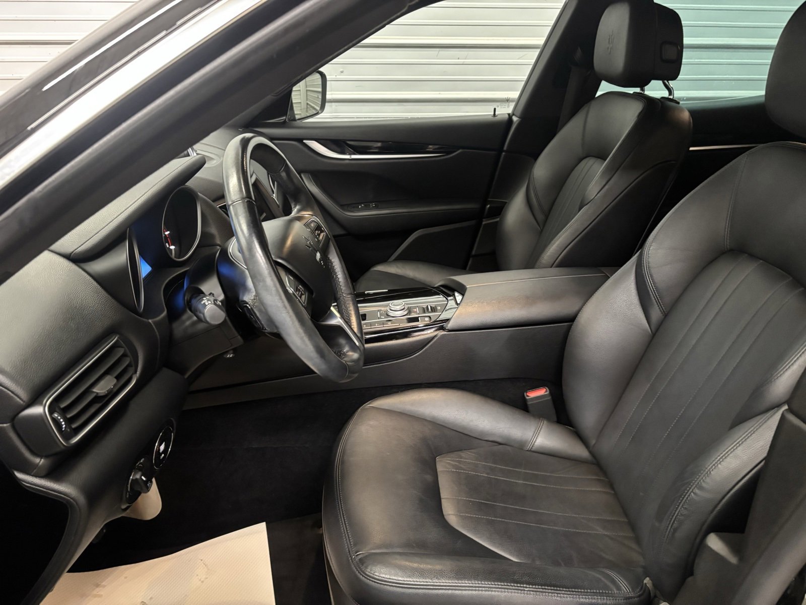 Used 2018 Maserati Levante image 12