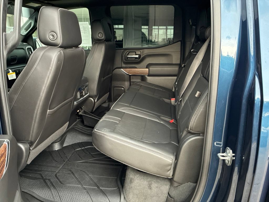 Used 2021 Chevrolet Silverado 1500 High Country w/ Technology Package AWD/4WD image 13