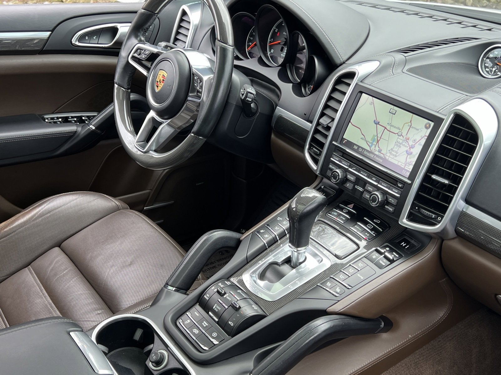 Used 2016 Porsche Cayenne Turbo S image 15