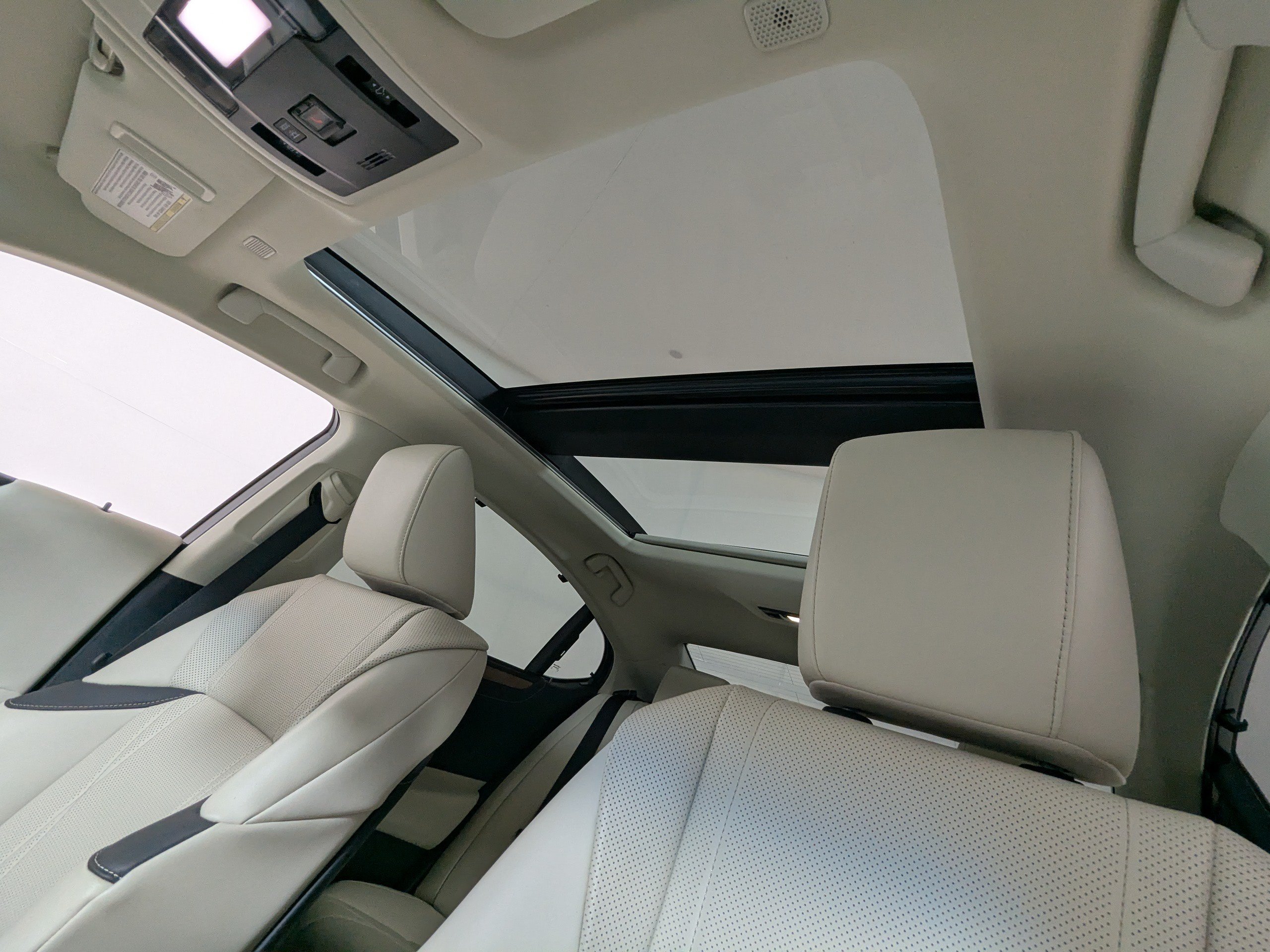 Used 2025 Lexus ES 350 Ultra Luxury FWD image 23