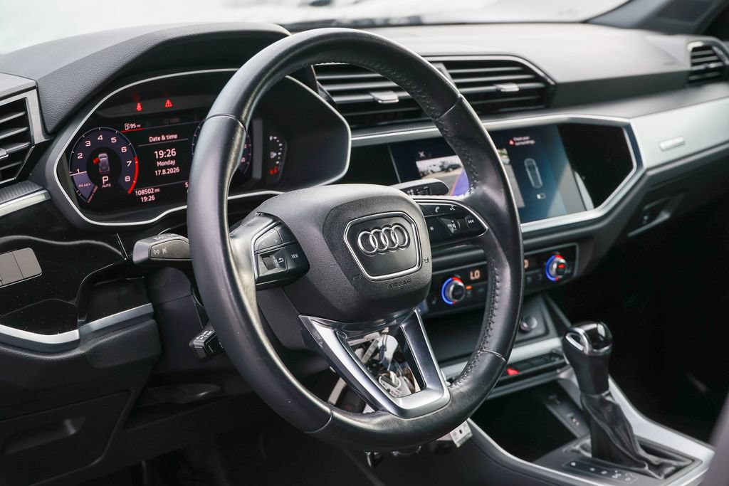 Used 2019 Audi Q3 2.0T Premium AWD/4WD image 31