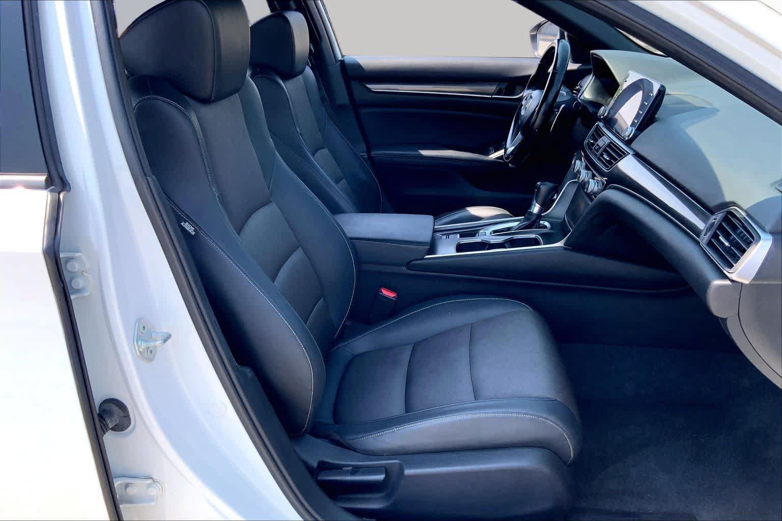 Used 2022 Honda Accord Sport image 9