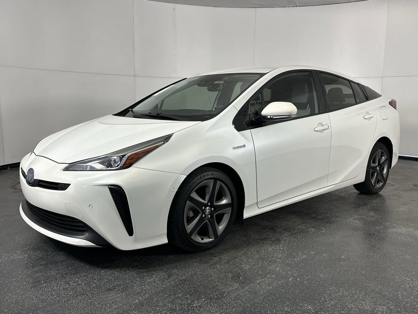 Used 2019 Toyota Prius Limited image 4