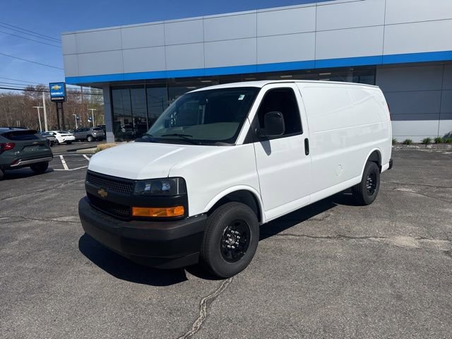 New 2026 Chevrolet Express 2500 RWD image 4