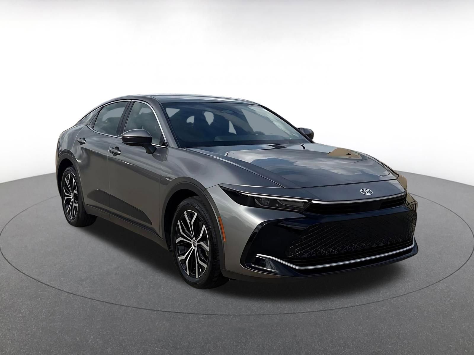 Used 2025 Toyota Crown XLE AWD/4WD image 42