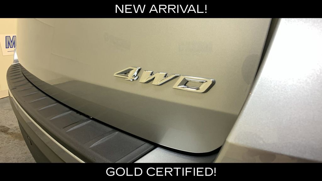 Used 2022 Ford Explorer XLT w/ Equipment Group 202A AWD/4WD image 17