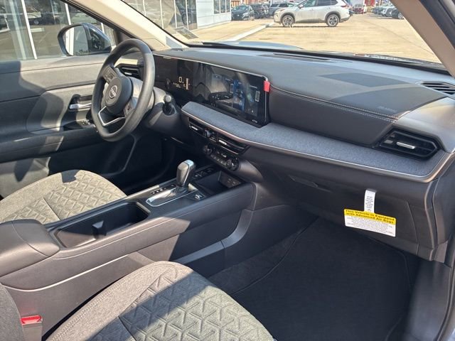 Used 2026 Nissan Kicks SV image 12