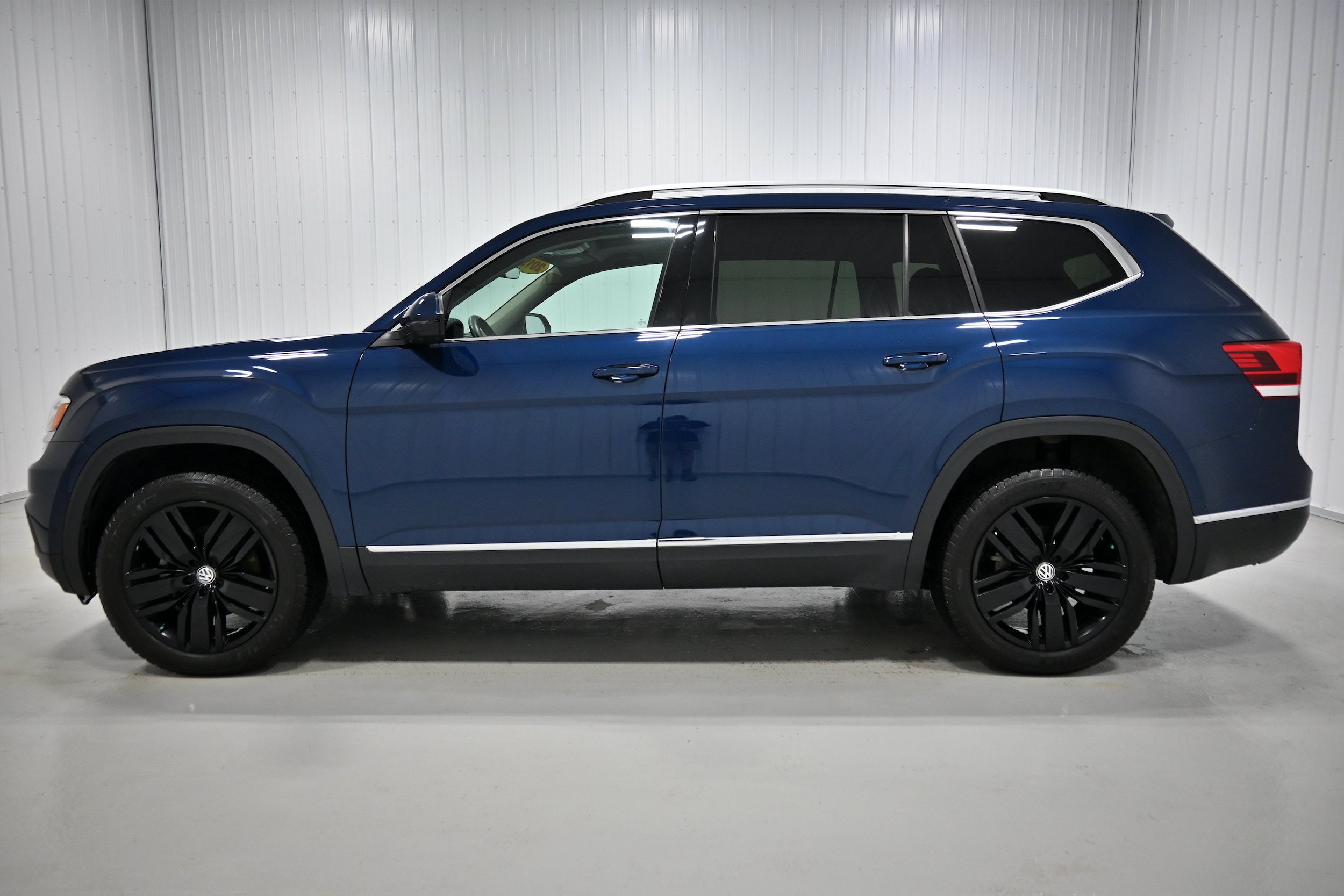 Used 2019 Volkswagen Atlas SEL Premium AWD/4WD image 23