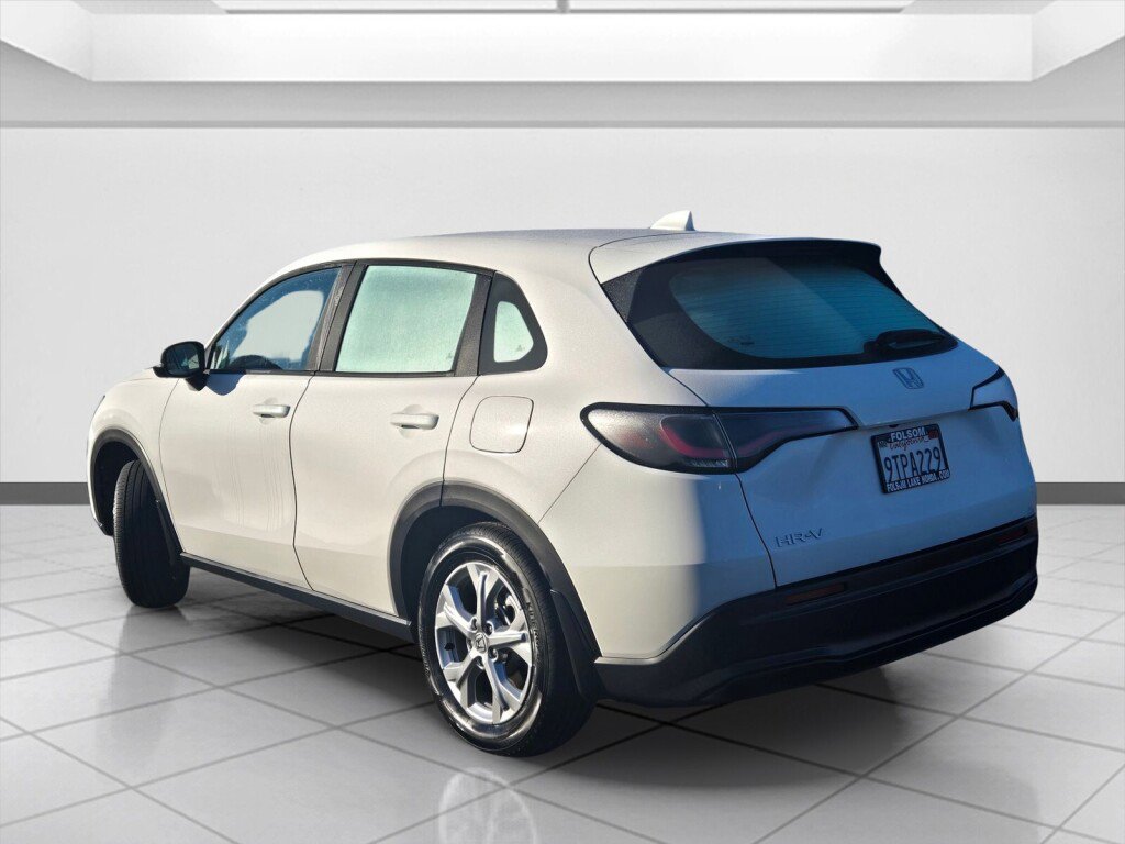Certified 2025 Honda HR-V LX image 7